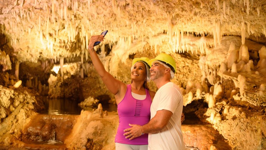 A couple take a selfie in Harrison's Cave