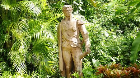 Huntes's Gardens & Harrison's Cave Experience