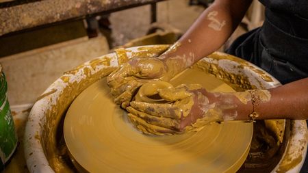 Huntes's Gardens & Hamilton's Pottery