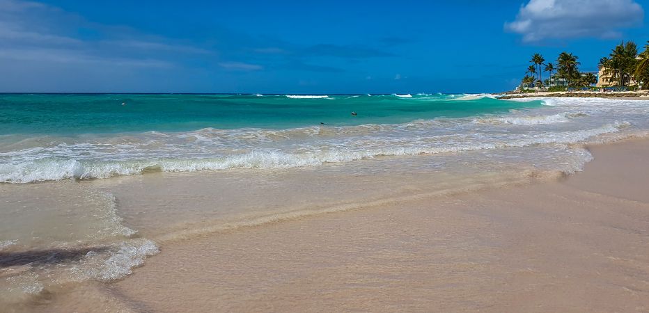 Maxwell Beach, Barbados