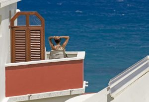 roundhouse-room_4_balcony_and_sea-copy