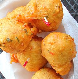 Spicy salmon fish cakes/croquettes (fish shami kabab), crispy outside and  soft in the center. | Fish patties, Fish cake, Salmon fish cakes